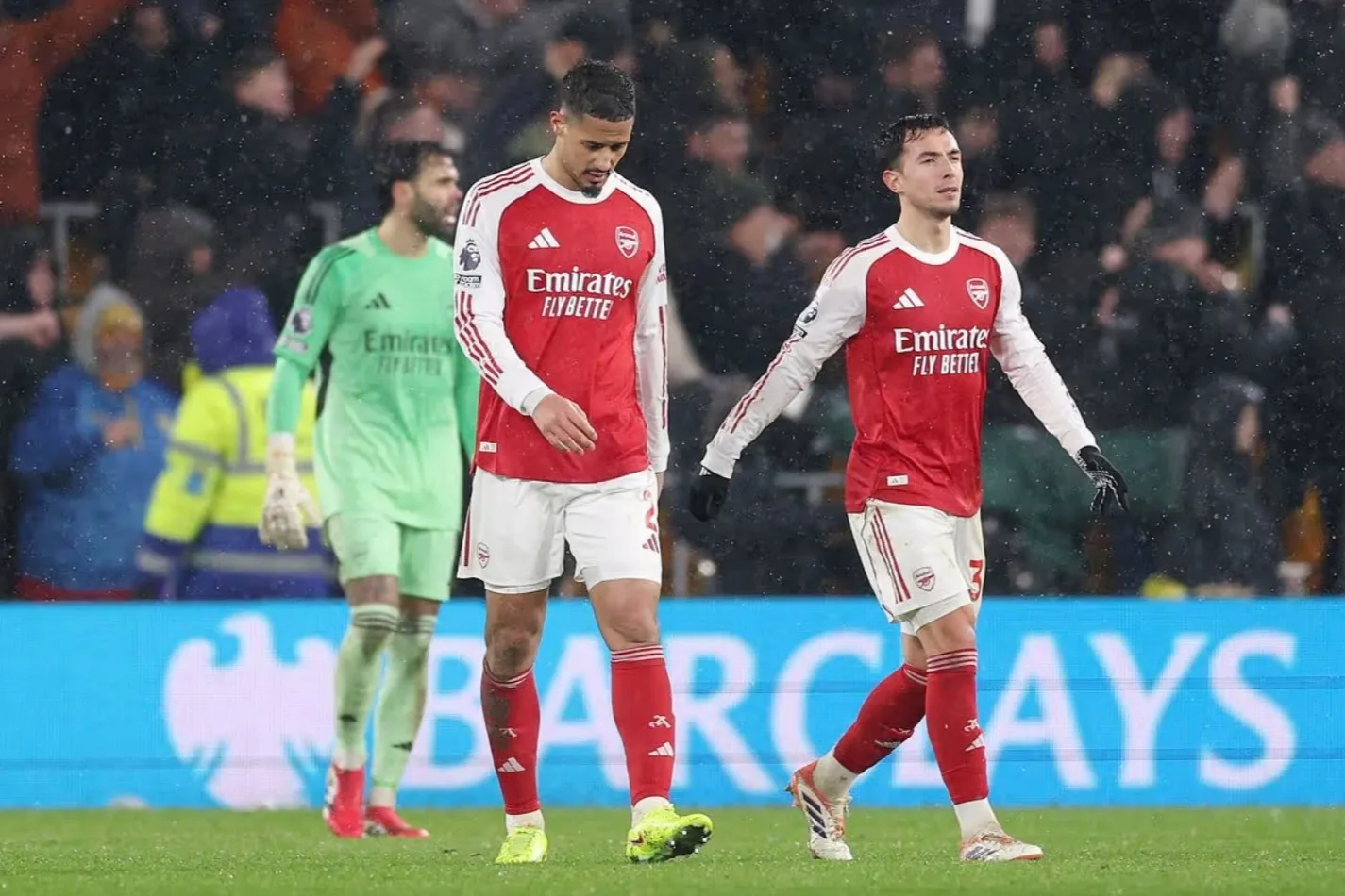 Arsenal lập kỷ lục tệ hại, nguy cơ mất chức vô địch Premier League